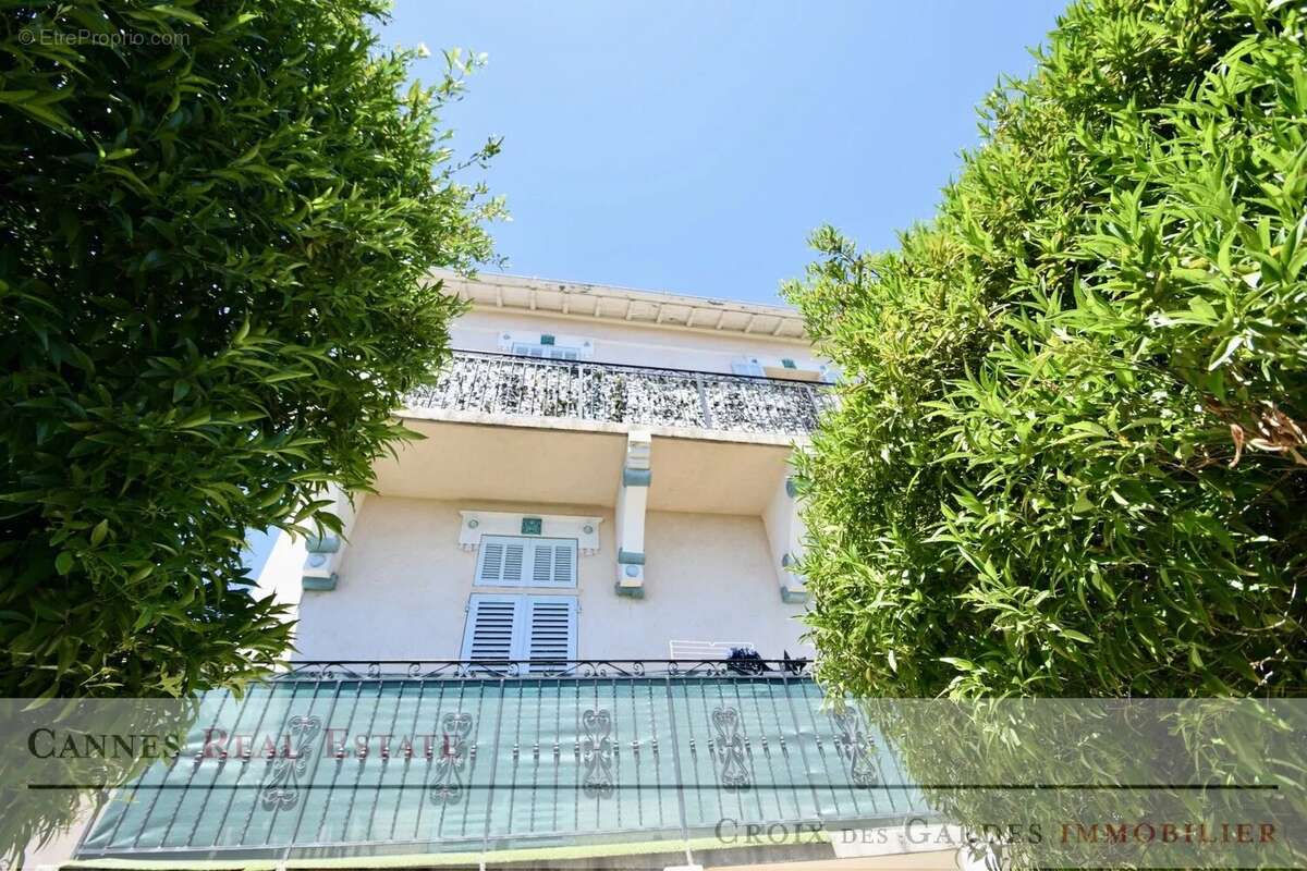 Appartement à LE CANNET