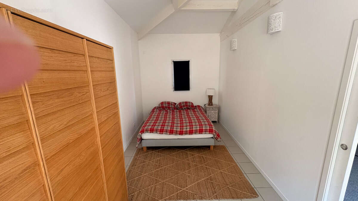 Prestations haut de gamme pour cette maison de 7 pièce(s) 200 m2 - photo 13