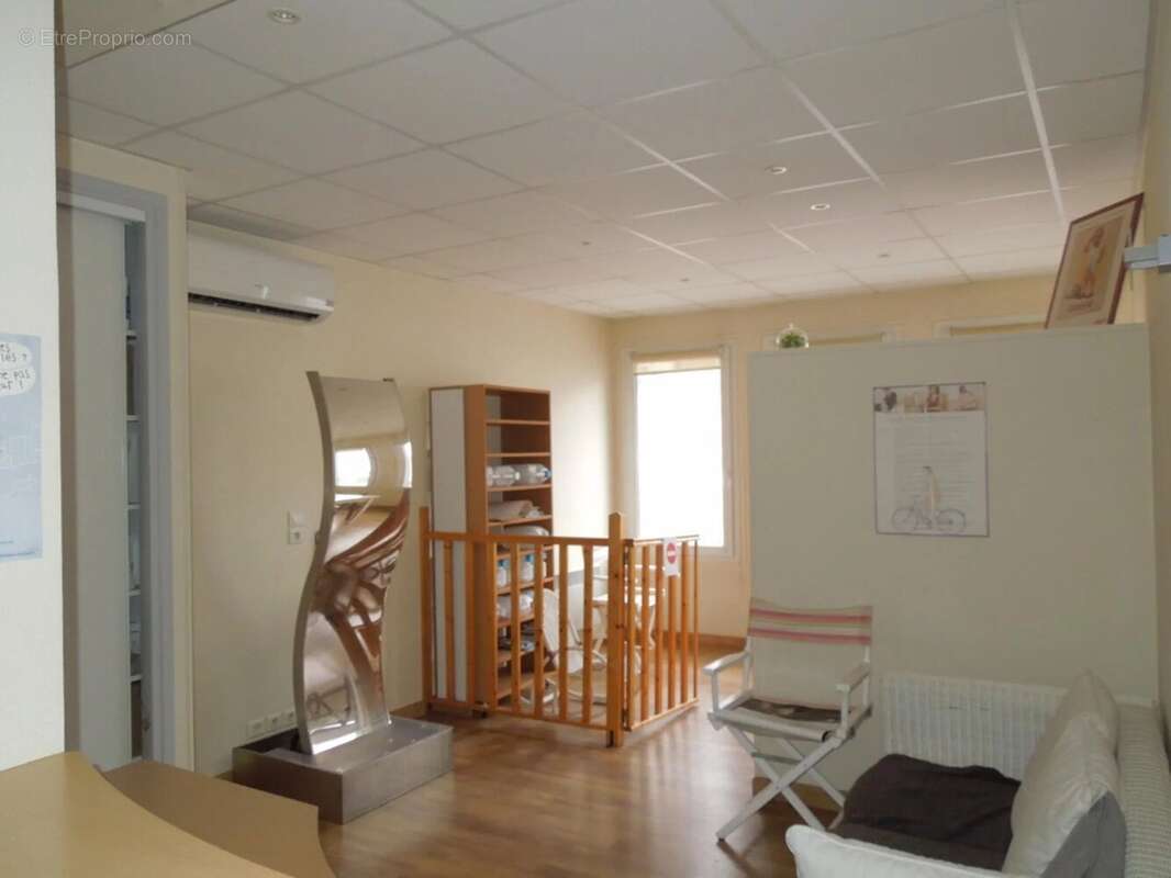 Commerce 182 m² à Troyes  - photo 2