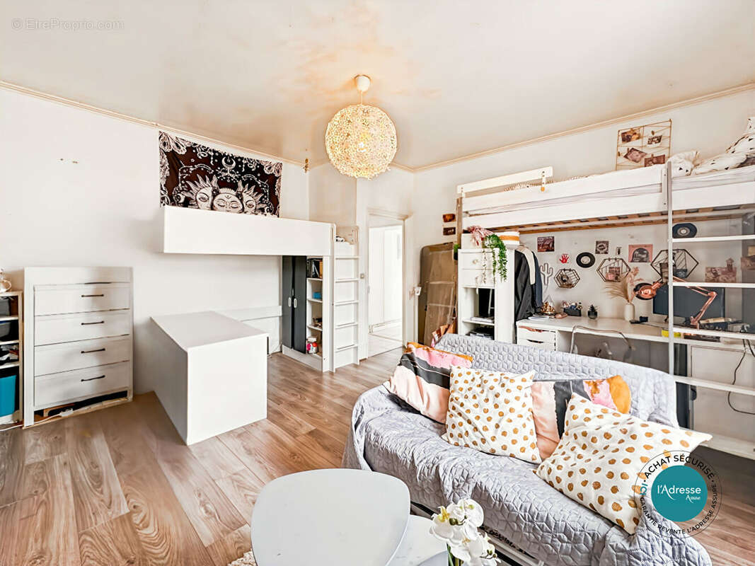 Appartement à MENNECY