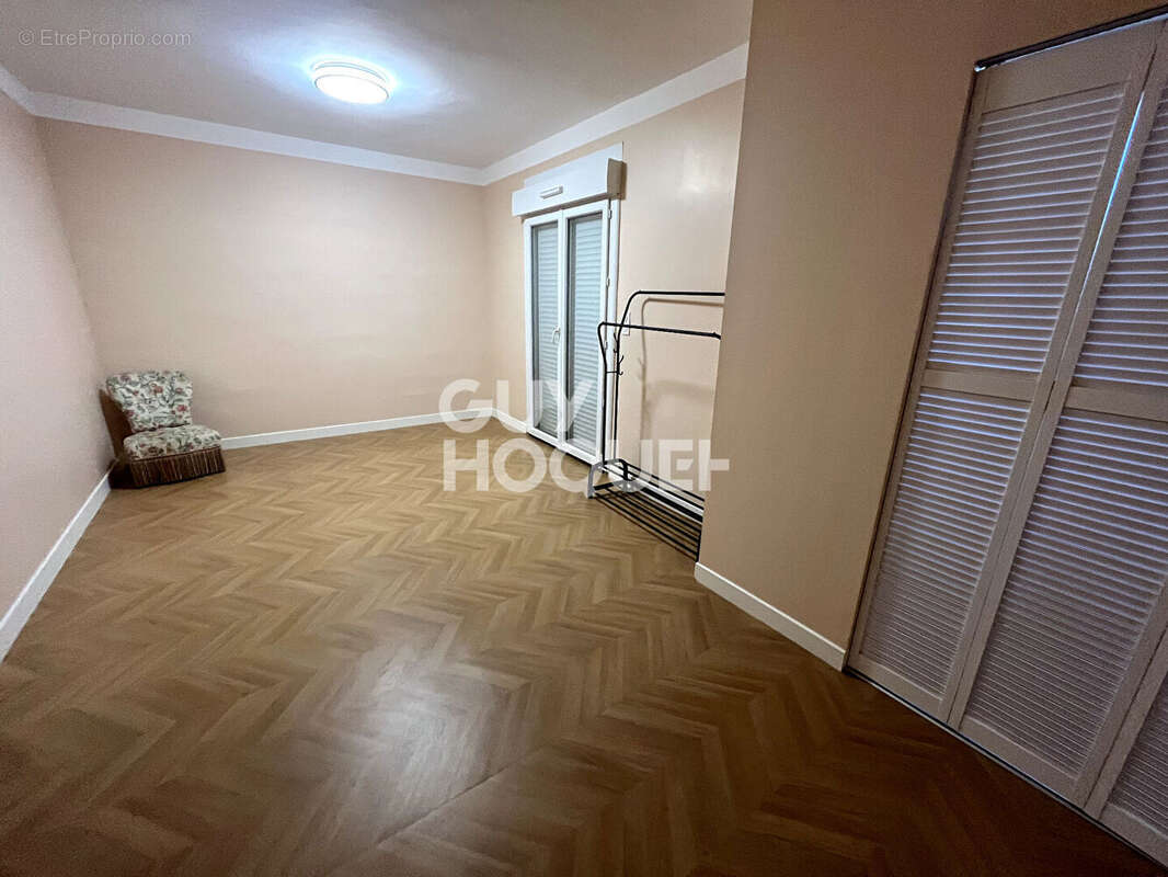 Maison à VILLENEUVE-DE-LA-RAHO