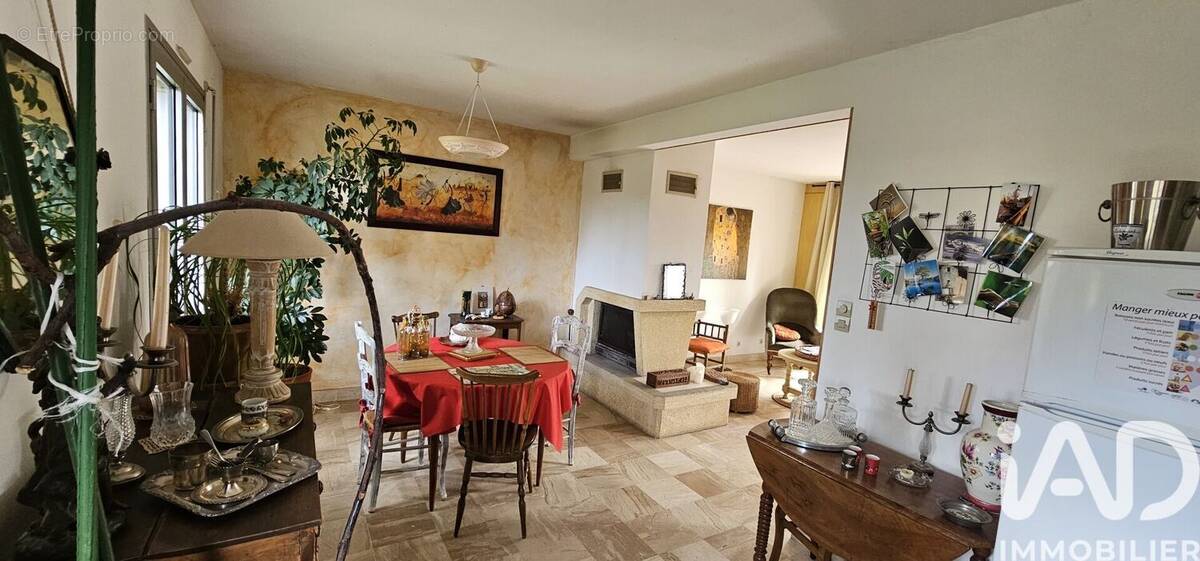 Photo 1 - Maison à LA VILLE-AUX-DAMES