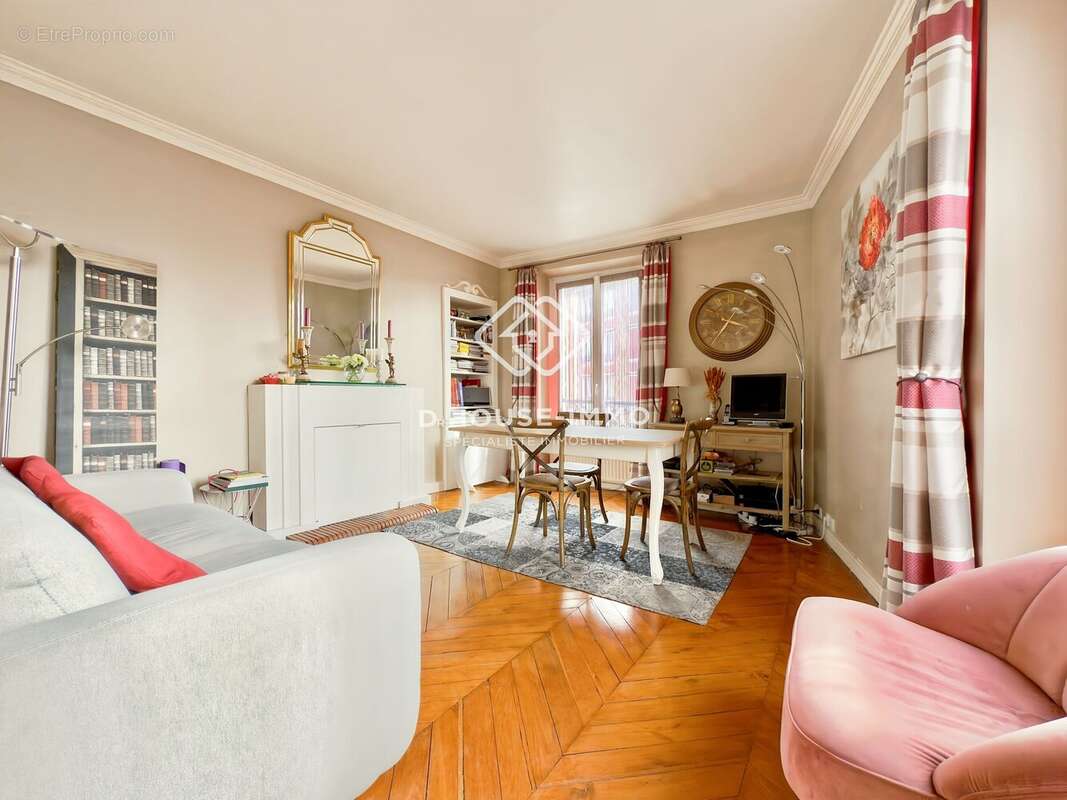 Appartement à PARIS-12E