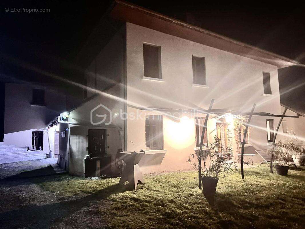 Maison à SAINT-REMY-DE-MAURIENNE