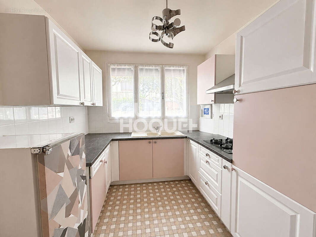 AULNAT- Maison 104 m2, garage et terrasse - photo 4