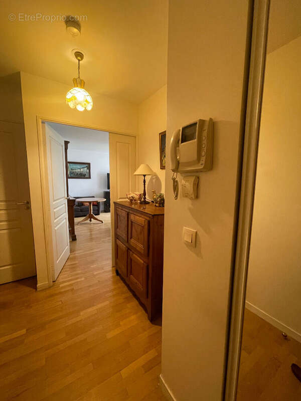 Appartement à SURESNES