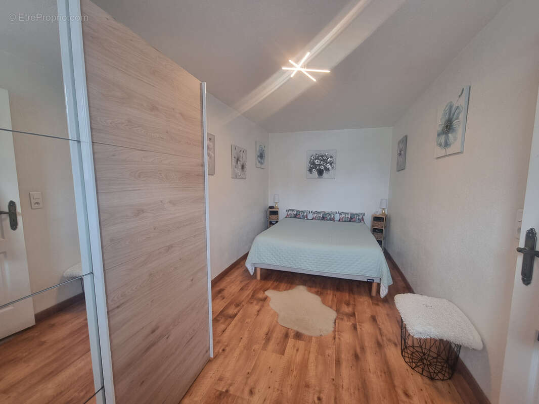 Maison à LE MELE-SUR-SARTHE