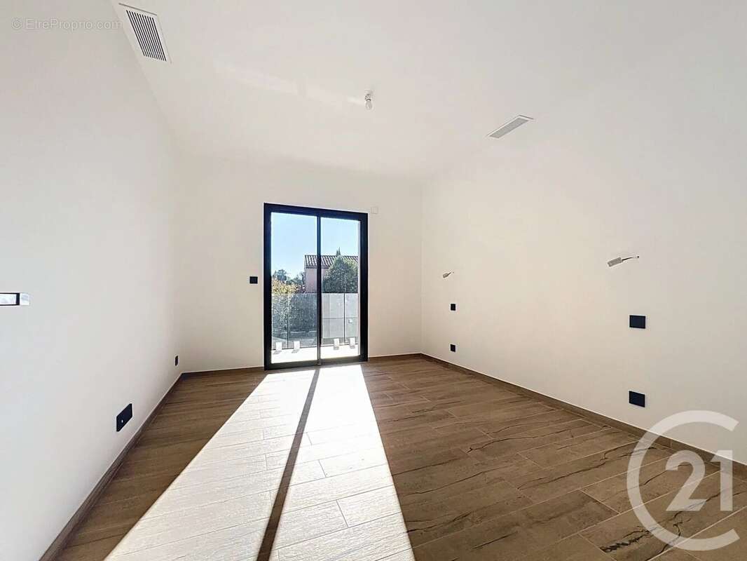 Maison 160 m² à Mougins  - photo 16