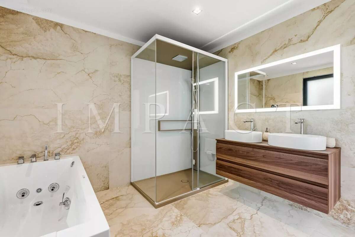Maison à CANNES