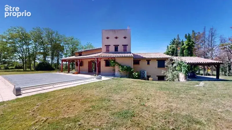 Villa T5 + T2 avec piscine et grand jardin - photo 14