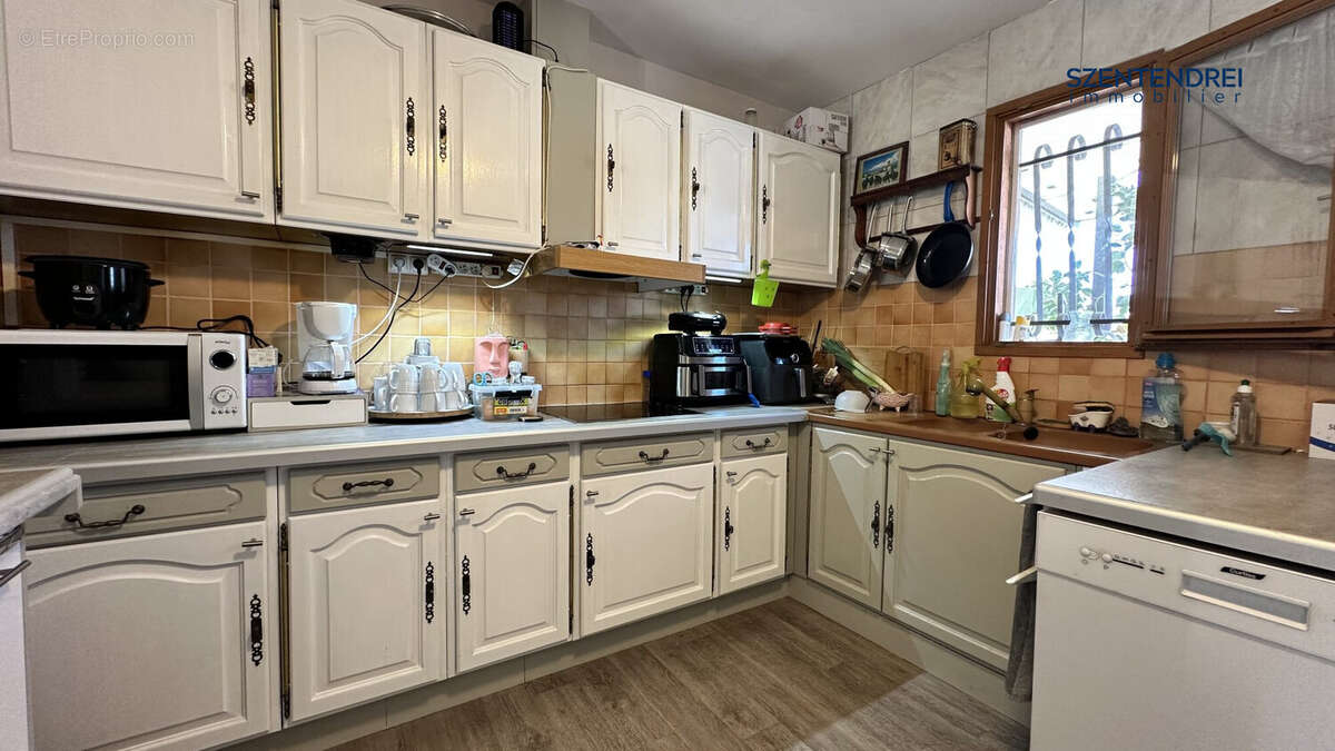 À vendre Maison T6 avec garage Lunel Nord  - Maison à LUNEL