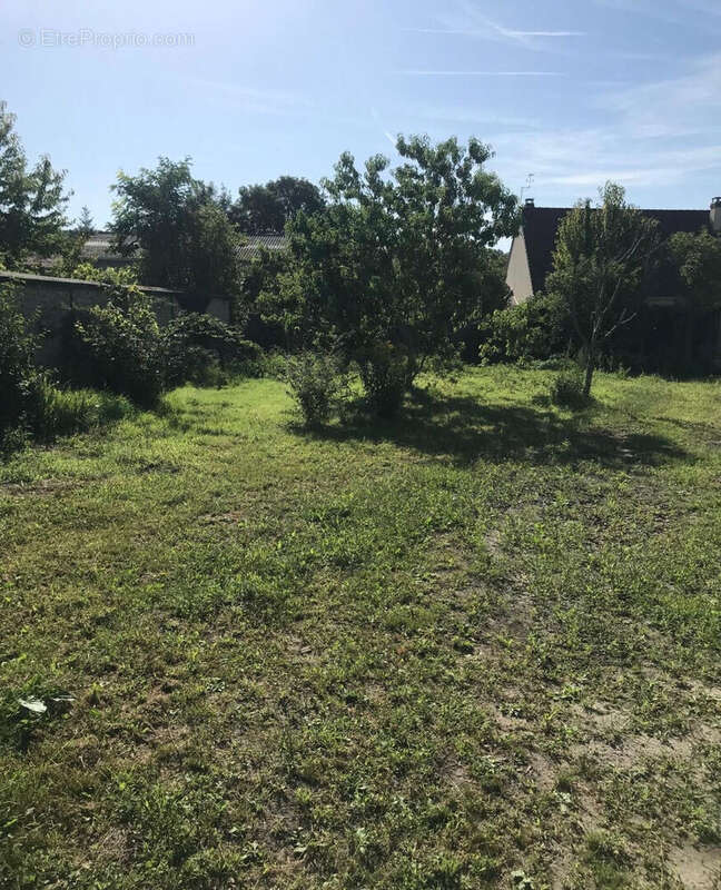 Terrain à ETAMPES