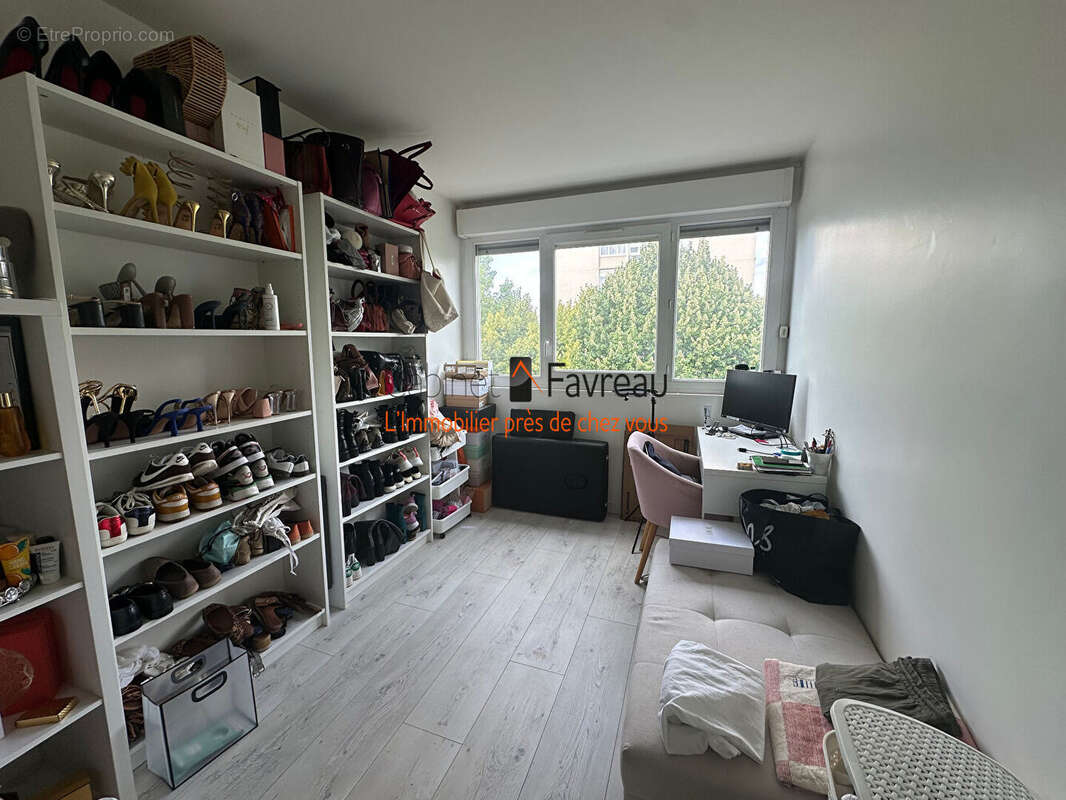 Appartement à L&#039;HAY-LES-ROSES