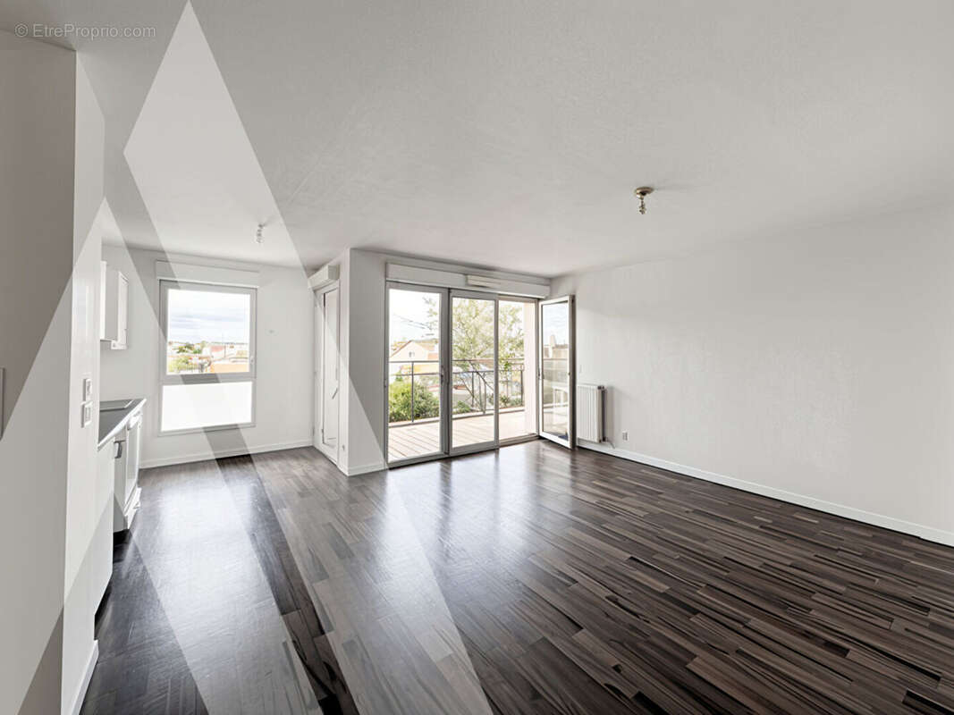 Appartement à SAINT-SEBASTIEN-SUR-LOIRE