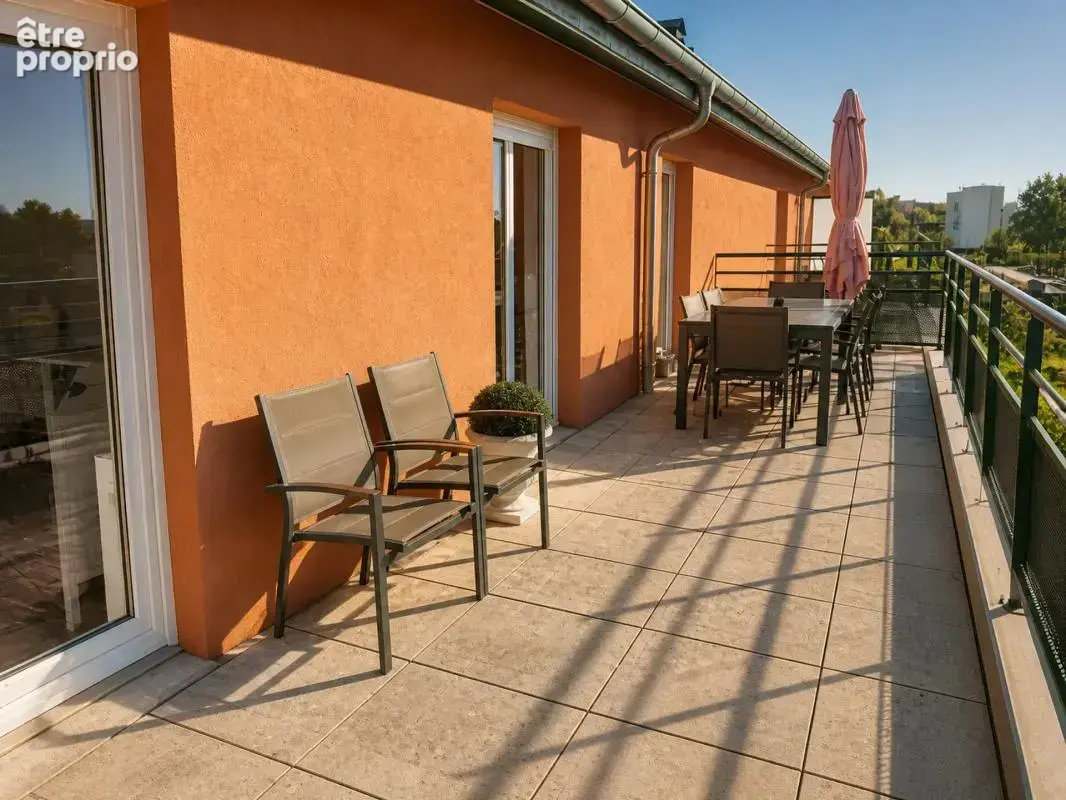 Appartement de 3 pièces de 60 m² à Chalon-sur-Saône - photo 2