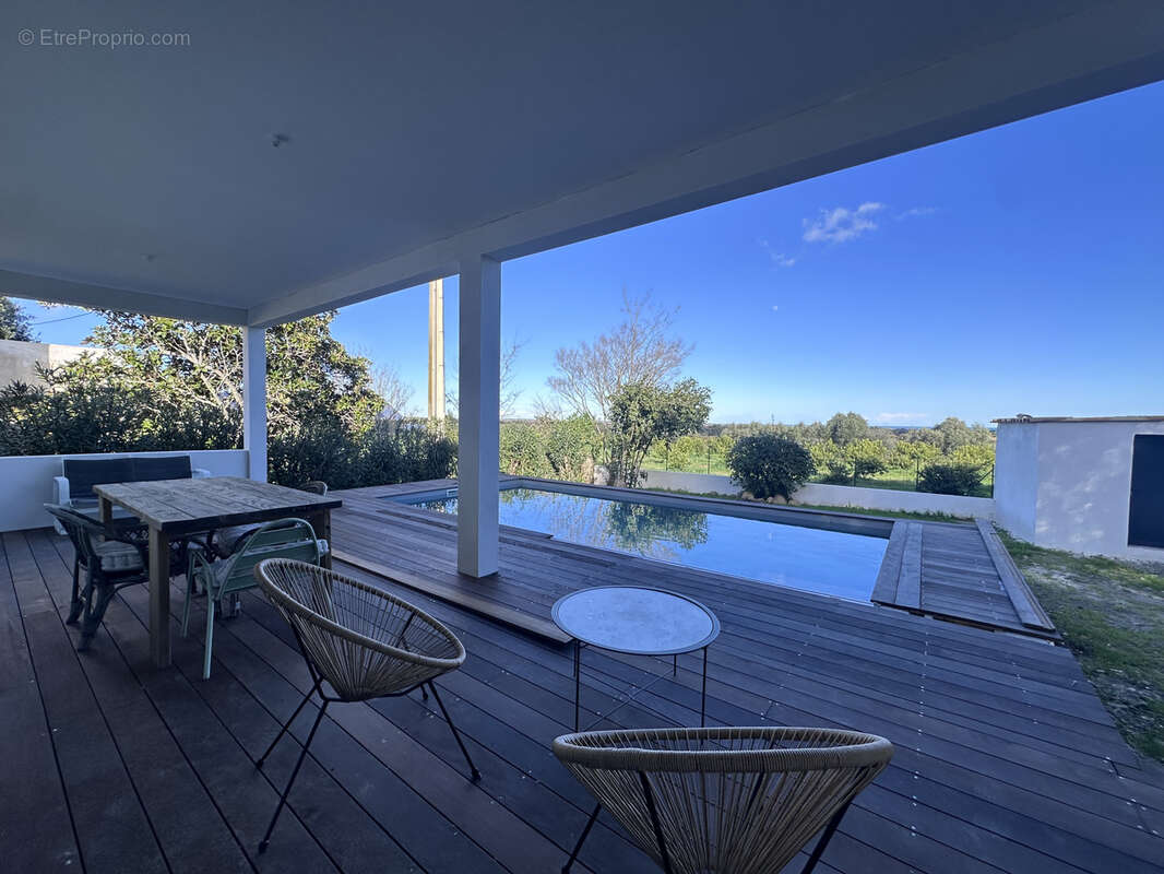 Maison récente RE 2020 avec piscine et vue mer - photo 3