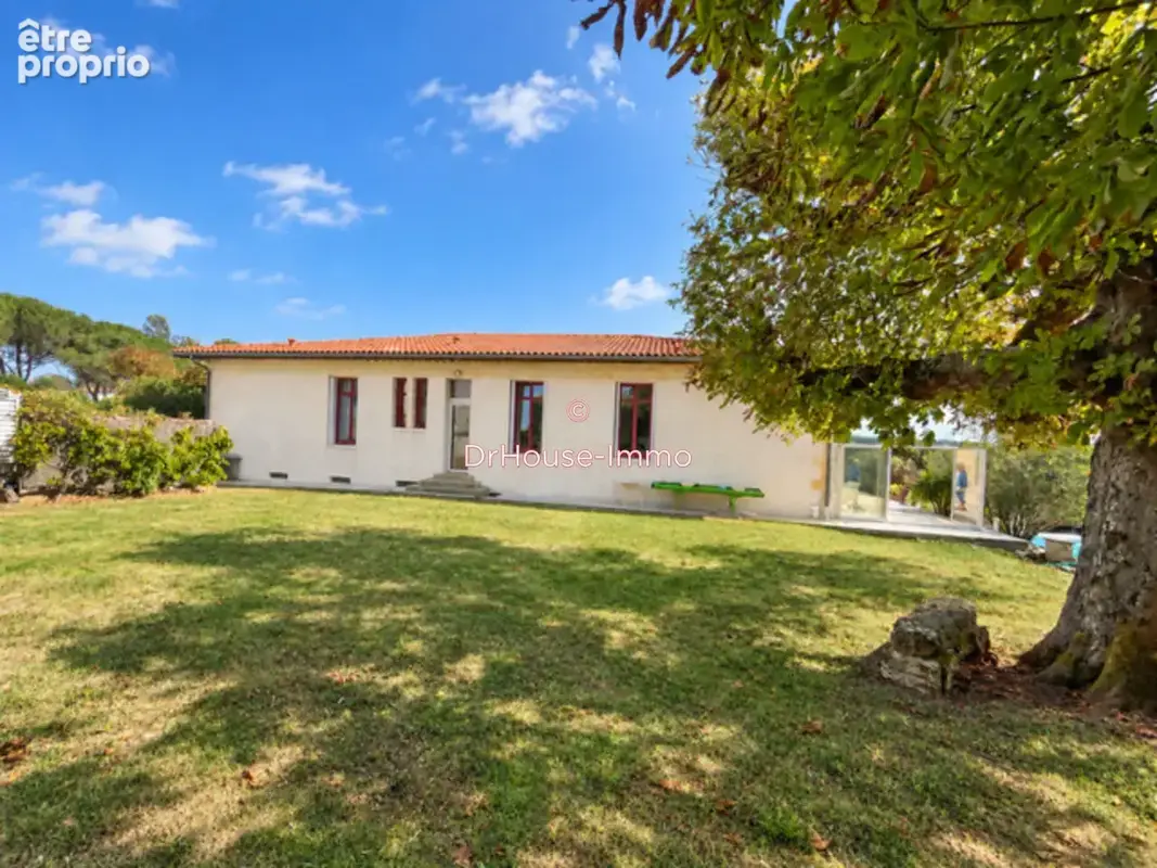 Maison 8 pièces 216 m² à vendre à Montussan (33450) - photo 2