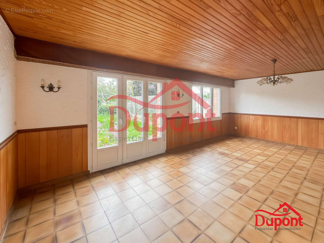 Chambre - Maison à MASNIERES