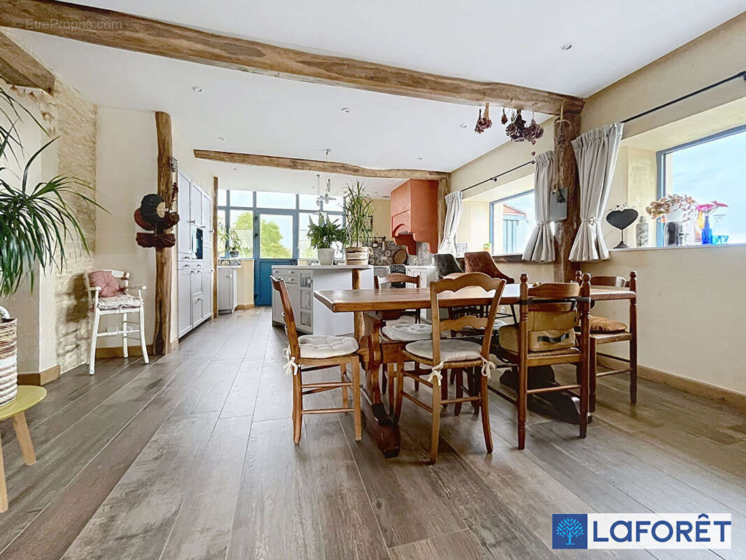 Maison Saulx Le Duc (luxerois) 3 pièce(s) 178.5 m2 - photo 4