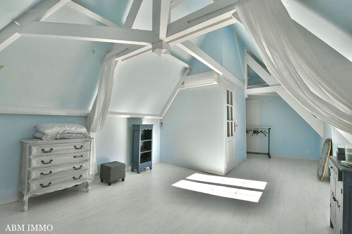 Maison à SAINT-LAURENT-DES-HOMMES