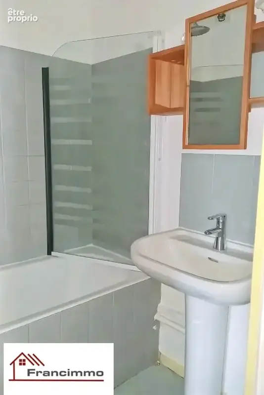 Appartement 40 m² à Le Gua  - photo 7