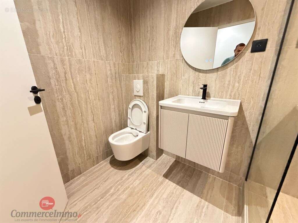 EXCLUSIVITÉ – Paris & Île-de-France  Murs Commerciaux Libres de 89 m² avec Terrasse - photo 5