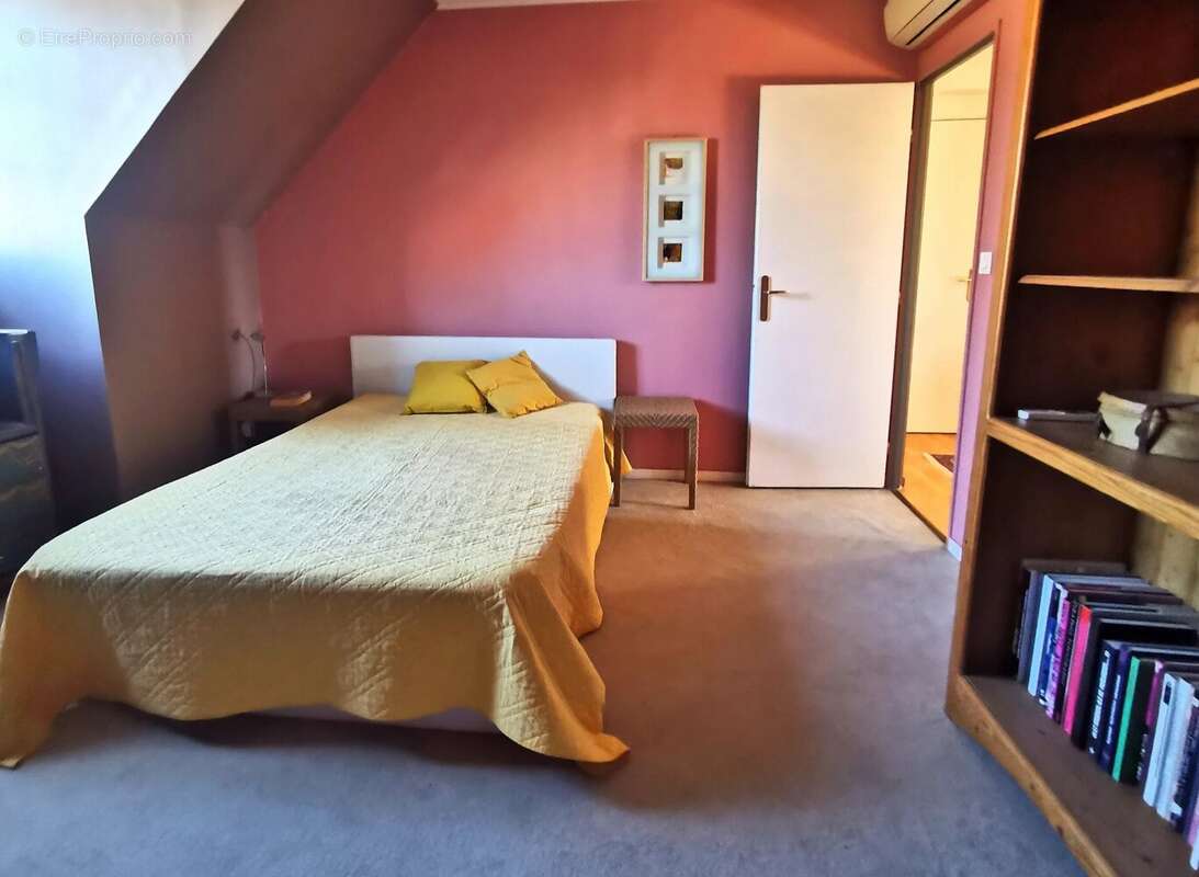 Maison à SAINT-REMY-L&#039;HONORE