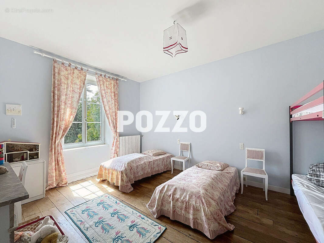 Maison à SAINT-JEAN-DES-CHAMPS