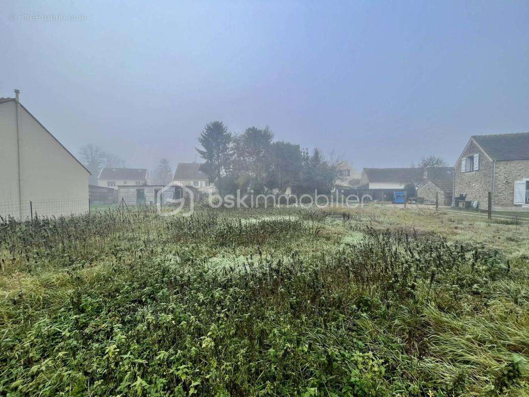 Terrain à LISSY