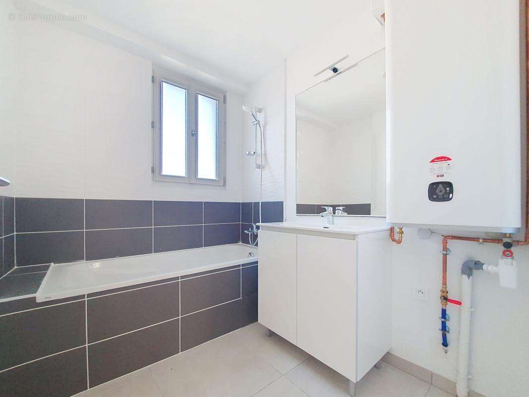 Appartement - 1 chambre - Duplex - Jardin - Stationnement - photo 14