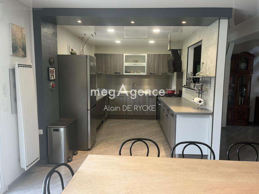 Maison à FONTAINE-LA-GAILLARDE