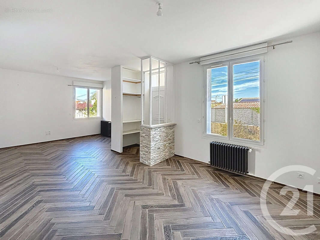 Maison 93 m² à Ruelle-Sur-Touvre  - photo 10