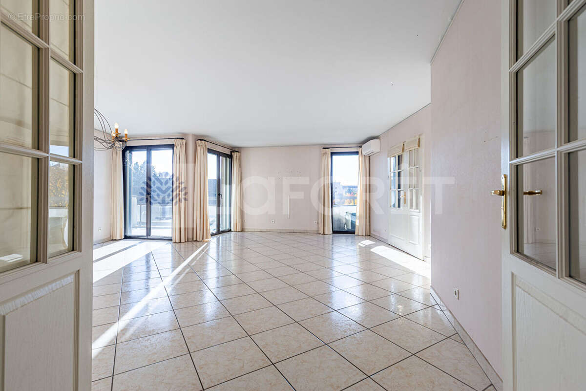 Laforet immobilier - "gaura" - annecy - secteur parmelan / triangle d'or - appartement t3 de 111.63m2 - cave - possibilité garag - photo 2