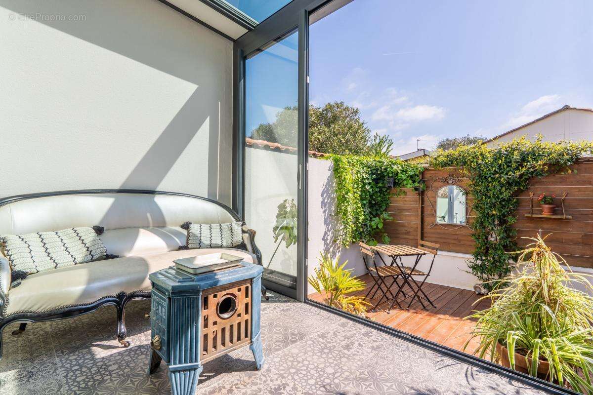 Appartement à BORDEAUX