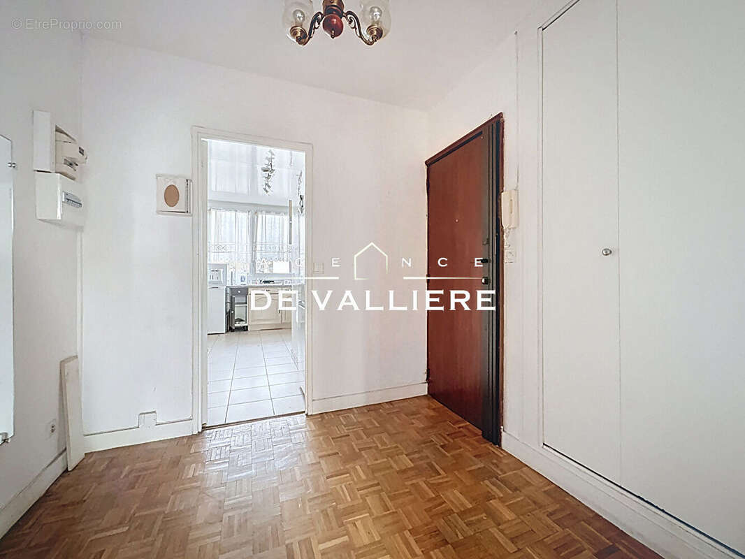 Appartement à NANTERRE