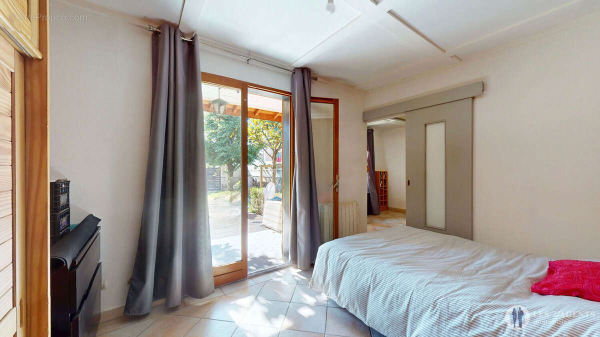 Maison à ECHIROLLES