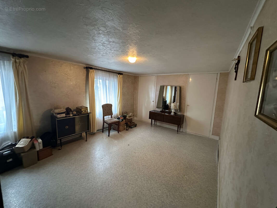 Maison à SIN-LE-NOBLE