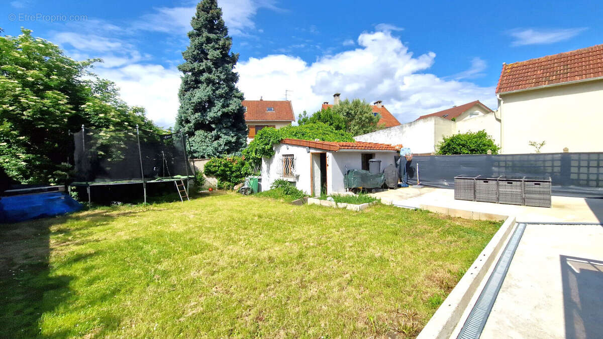 Maison à PARAY-VIEILLE-POSTE