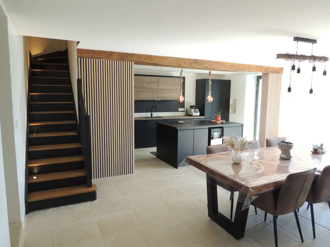 Maison à SAINTE-FLORENCE