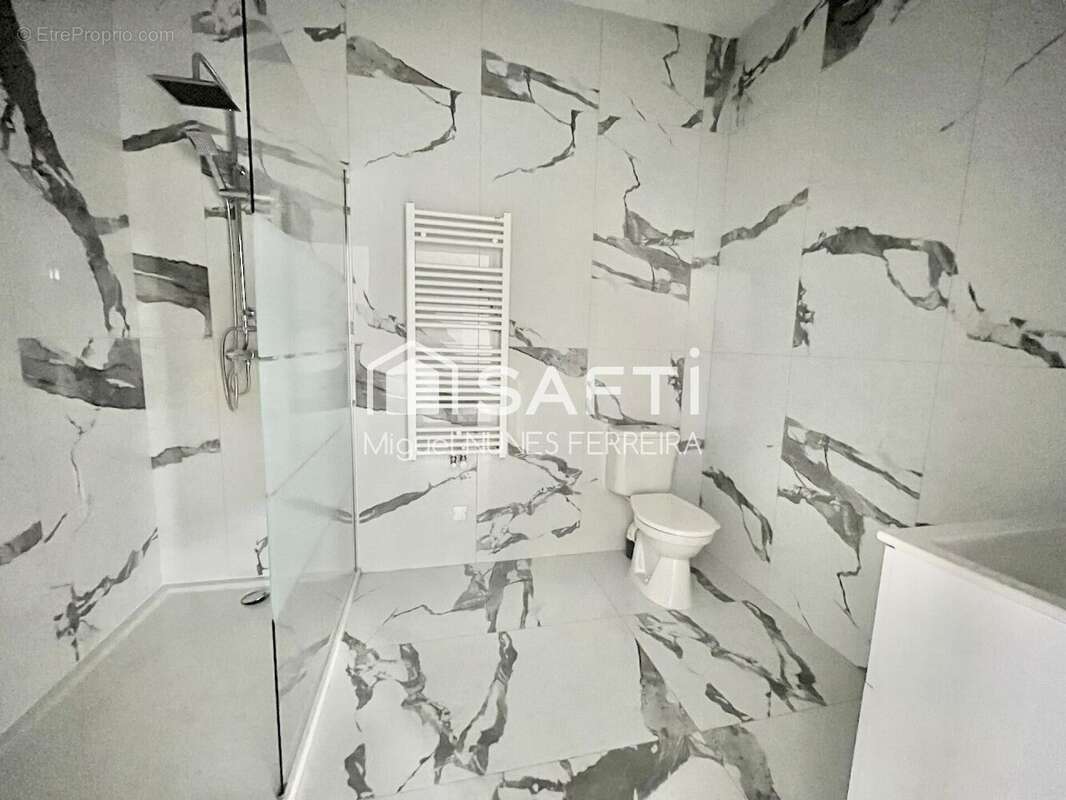 Maison 83 m² à Oissel  - photo 7