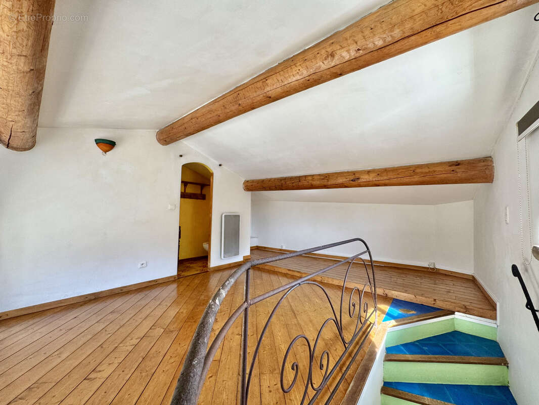 Maison à GRIGNAN