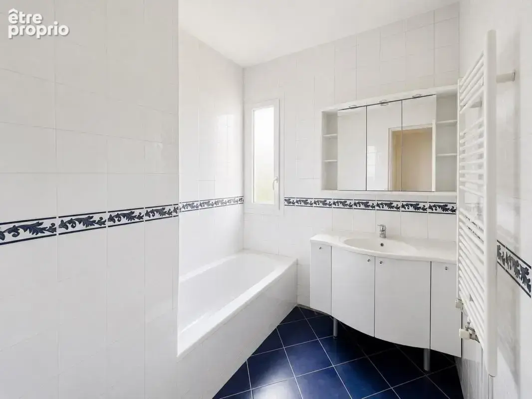 Appartement d’Exception 204 m² – Résidence Privée Sécurisée – Balcon, Parkings, Cave – Saint-Nom-La-Bretèche - photo 12