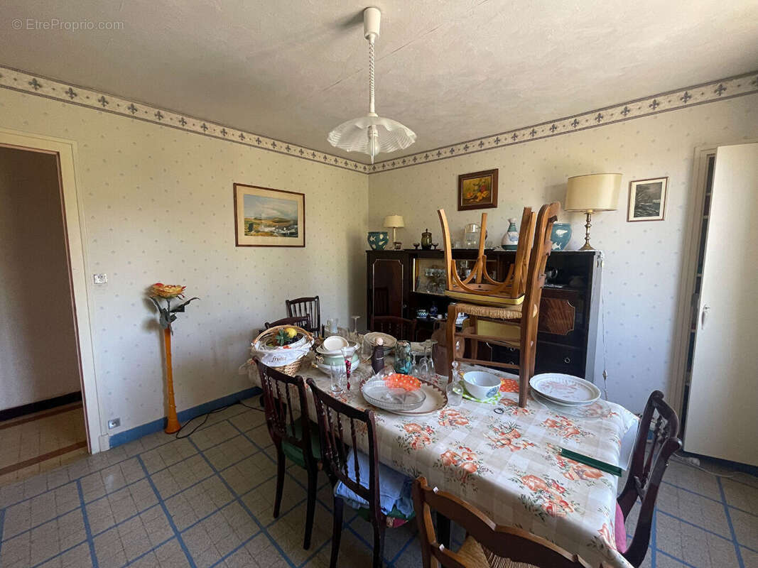 Maison à FRANGY-EN-BRESSE
