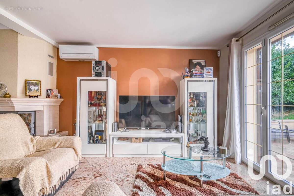 Photo 3 - Maison à CHESSY