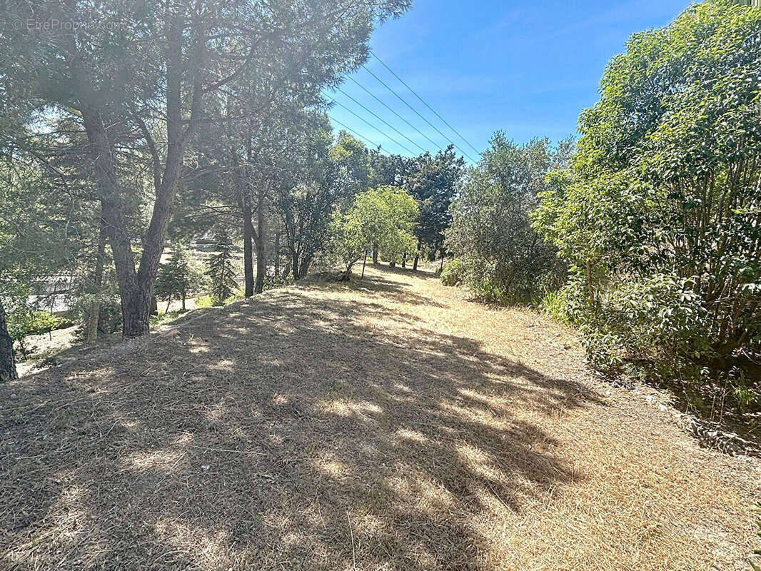 Maison à SAINT-VICTORET