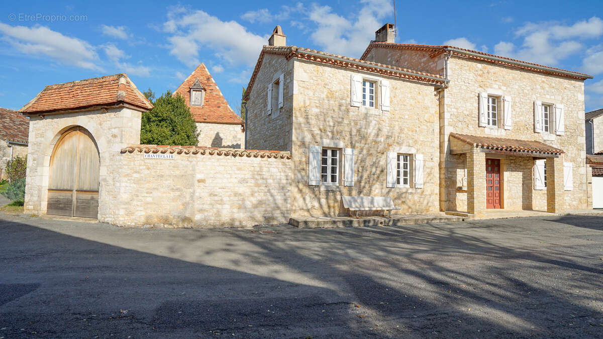 Maison à SAUZET