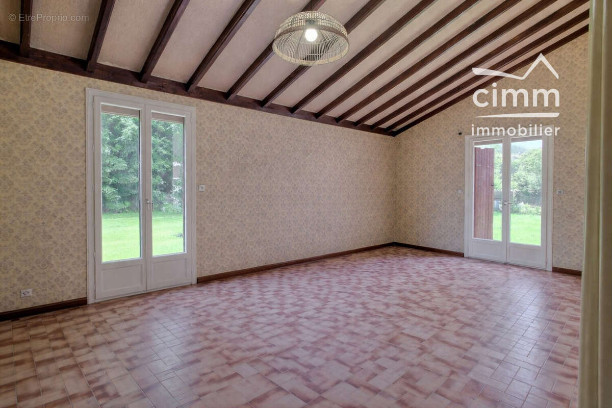 Maison 133 m² à Saint-Simeon-De-Bressieux  - photo 5