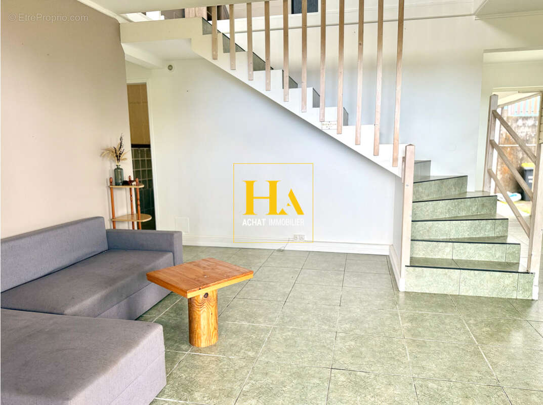 Maison à LES AVIRONS