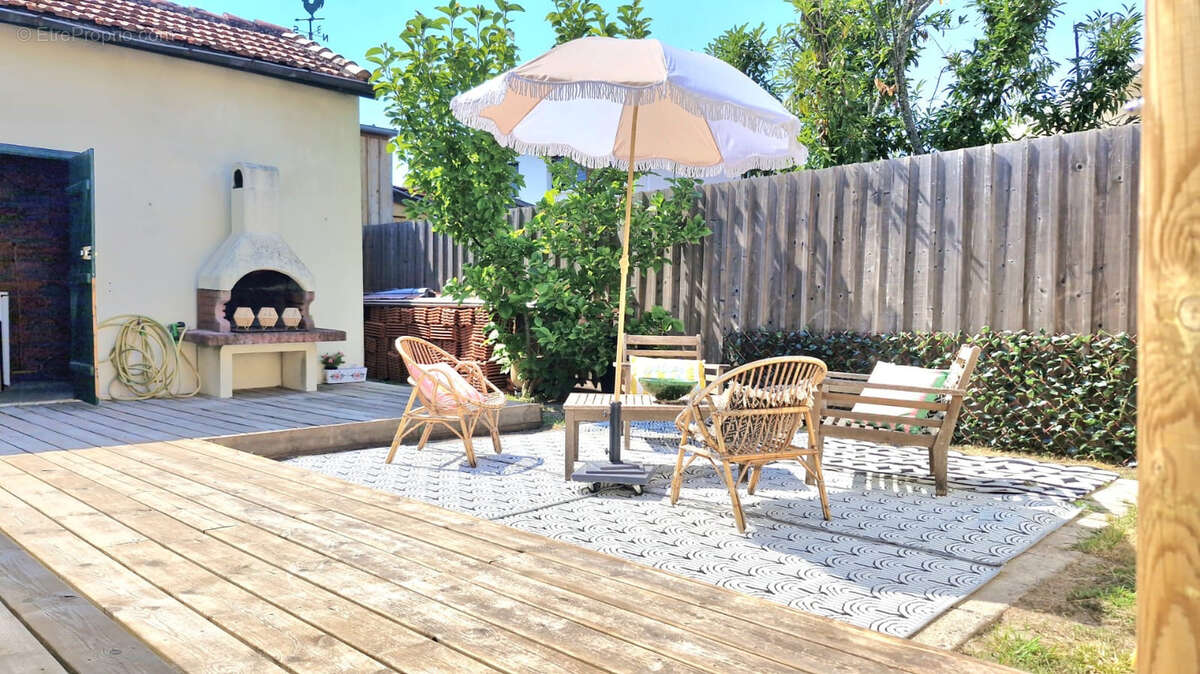 VILLENAVE D'ORNON / LIMITE BEGLES - Belle Arcachonnaise rénovée avec goût - photo 6