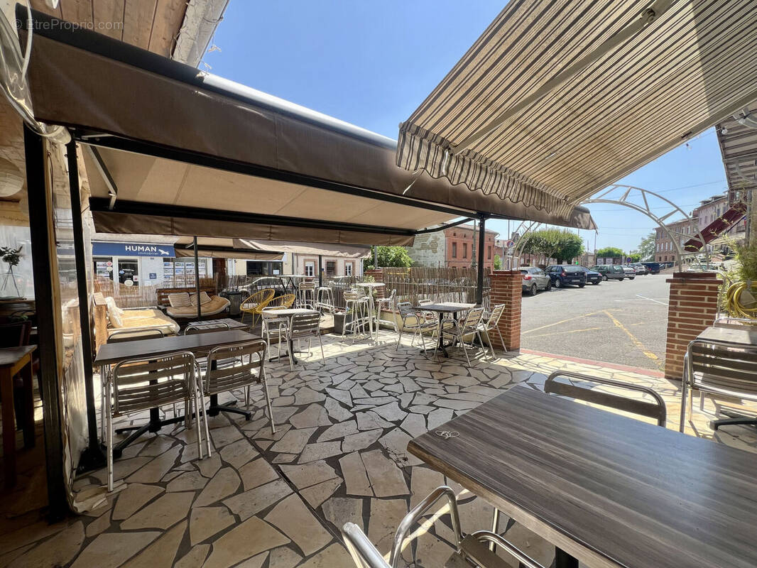 Photo 1 - Commerce à VERFEIL